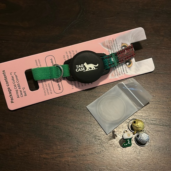 XS | Christmas AirTag Cat Collar - Picture 2 of 6